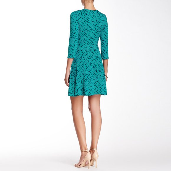 Leota Teal and Black Mini Dress - Picture 2 of 12